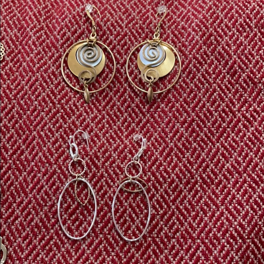 Beautiful earrings - Picture 4 of 9